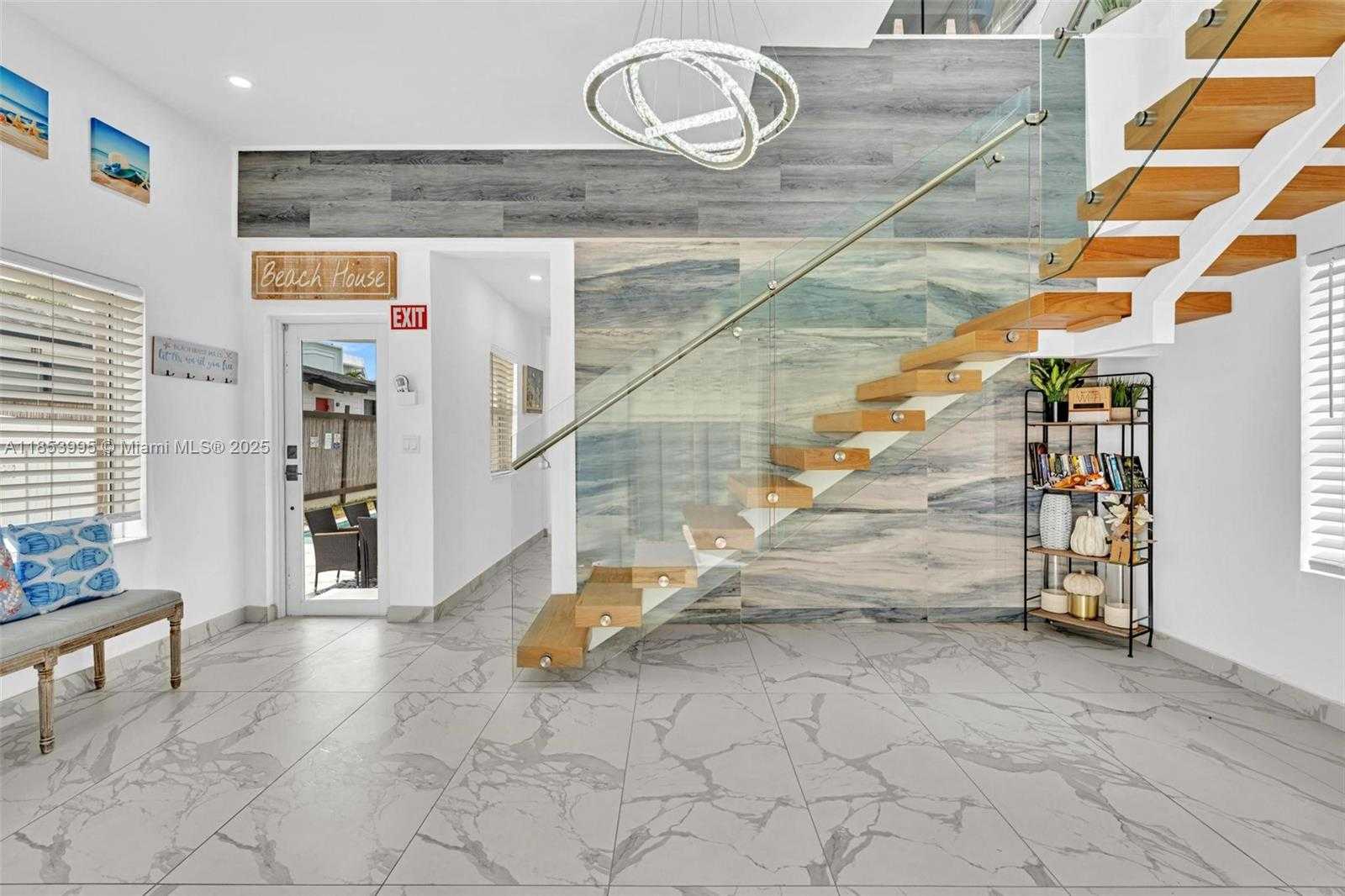 Small Image of 320 MISSOURI ST, Hollywood Number 11