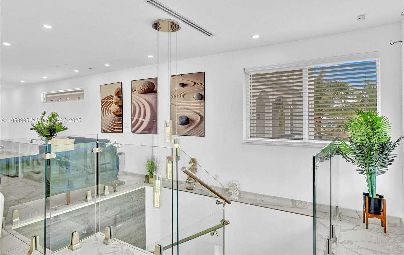 Small Image of 320 MISSOURI ST, Hollywood Number 13