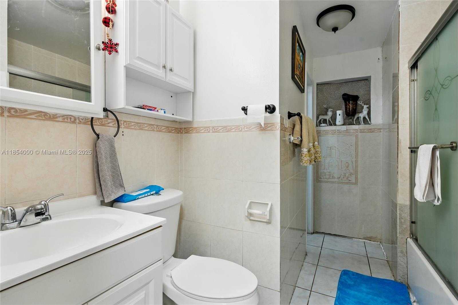 Small Image of 3633 SOUTH WEST 17TH ST, Fort Lauderdale Number 11
