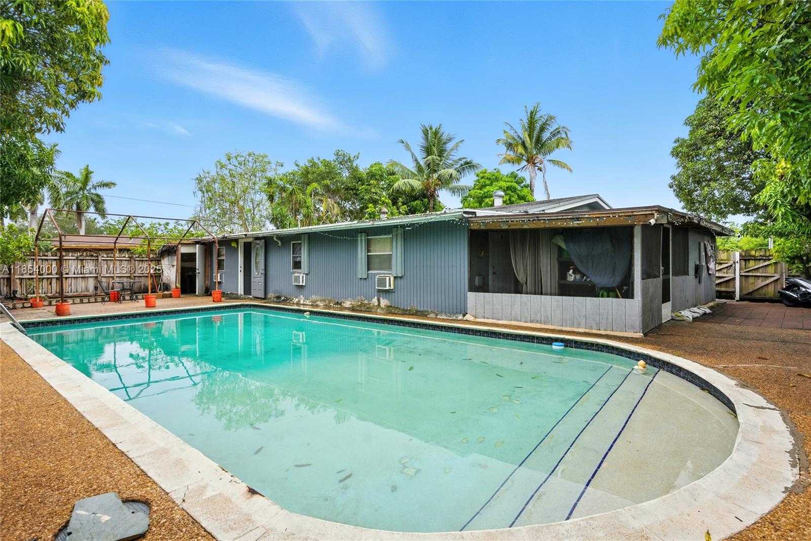 Small Image of 3633 SOUTH WEST 17TH ST, Fort Lauderdale Number 15