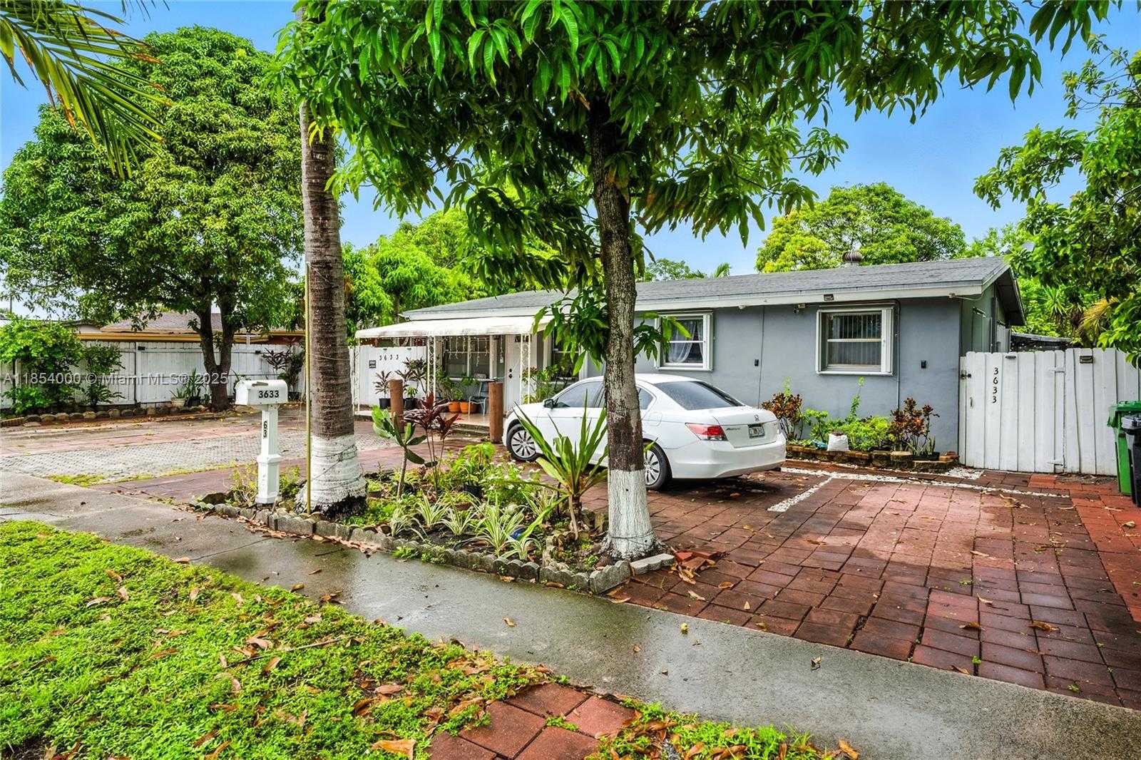 Small Image of 3633 SOUTH WEST 17TH ST, Fort Lauderdale Number 3