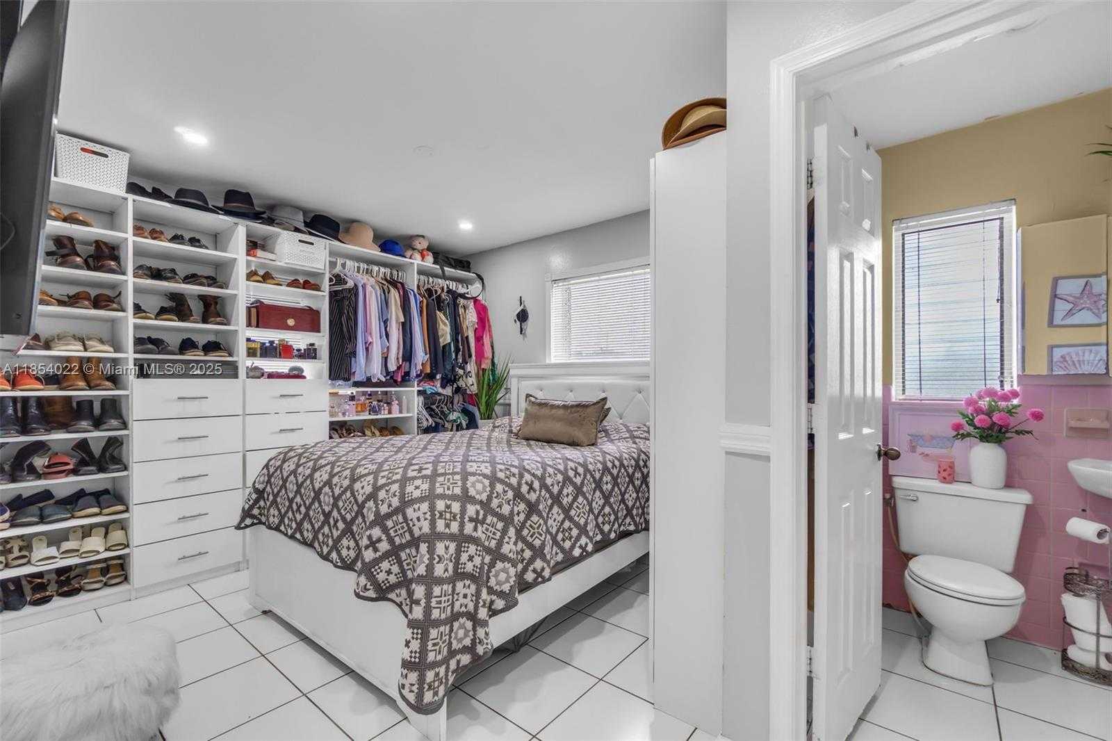 Small Image of 9435 SOUTH WEST 181ST TER, Palmetto Bay Number 19