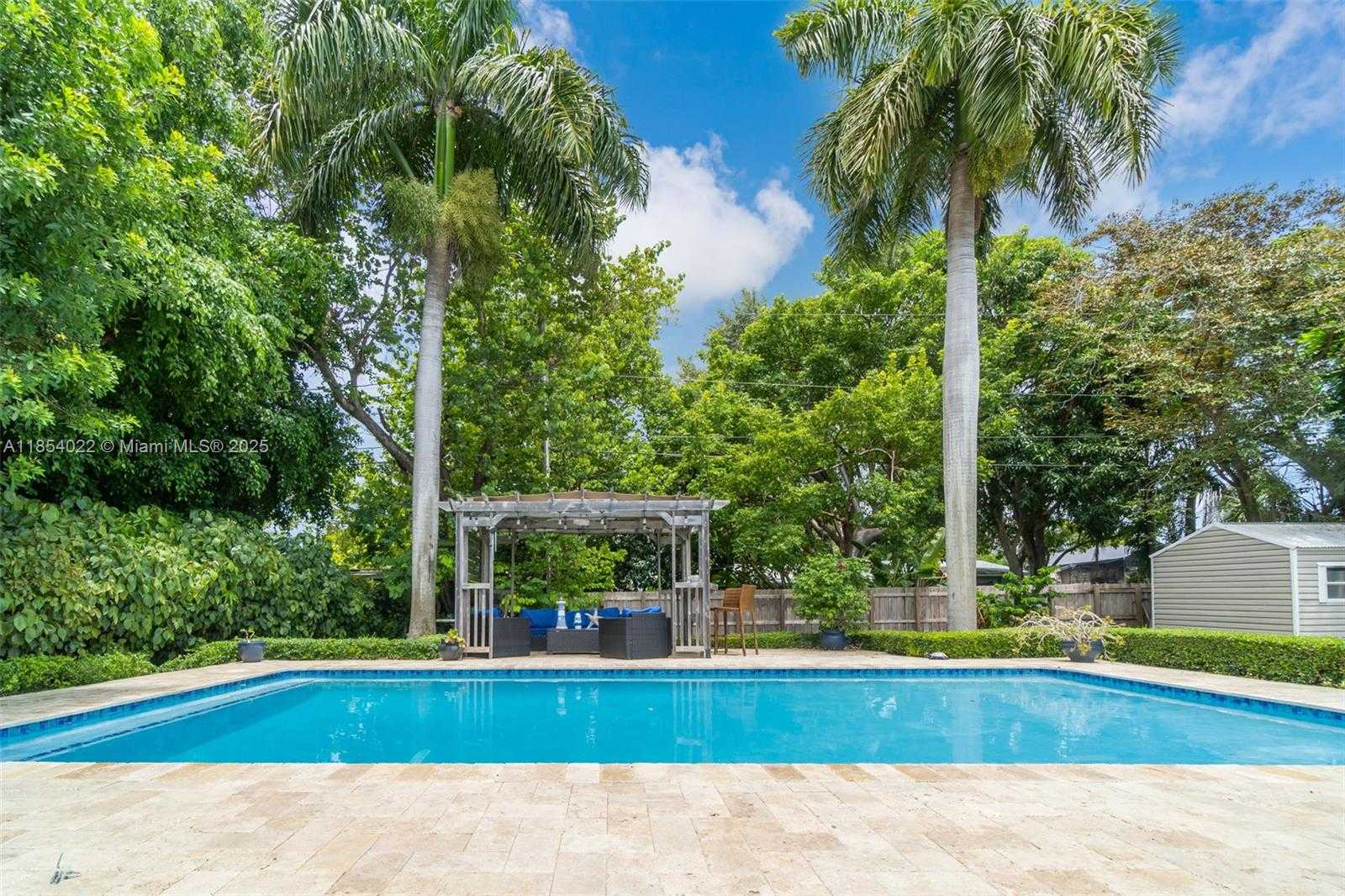 Small Image of 9435 SOUTH WEST 181ST TER, Palmetto Bay Number 7