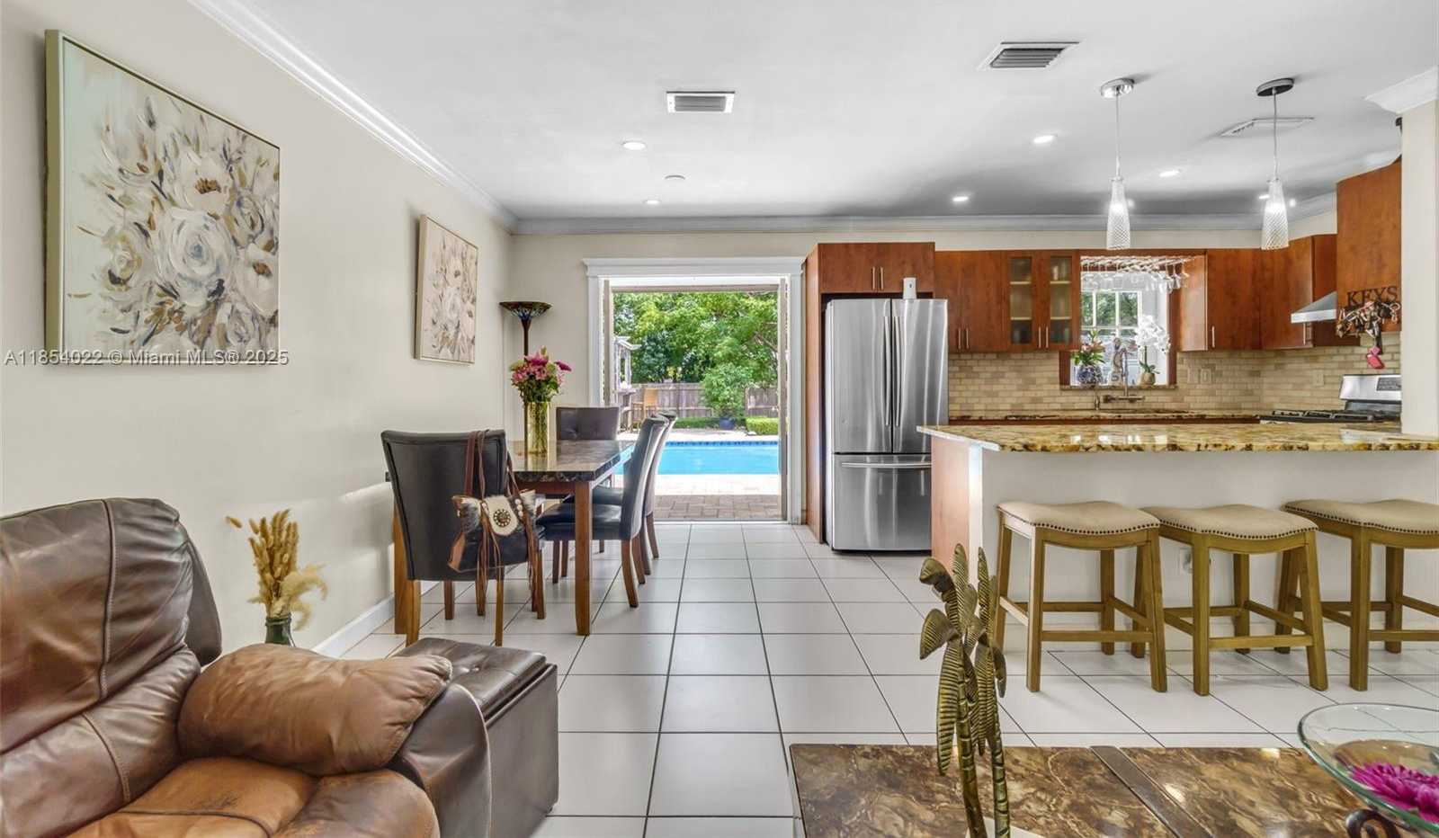 Small Image of 9435 SOUTH WEST 181ST TER, Palmetto Bay Number 9