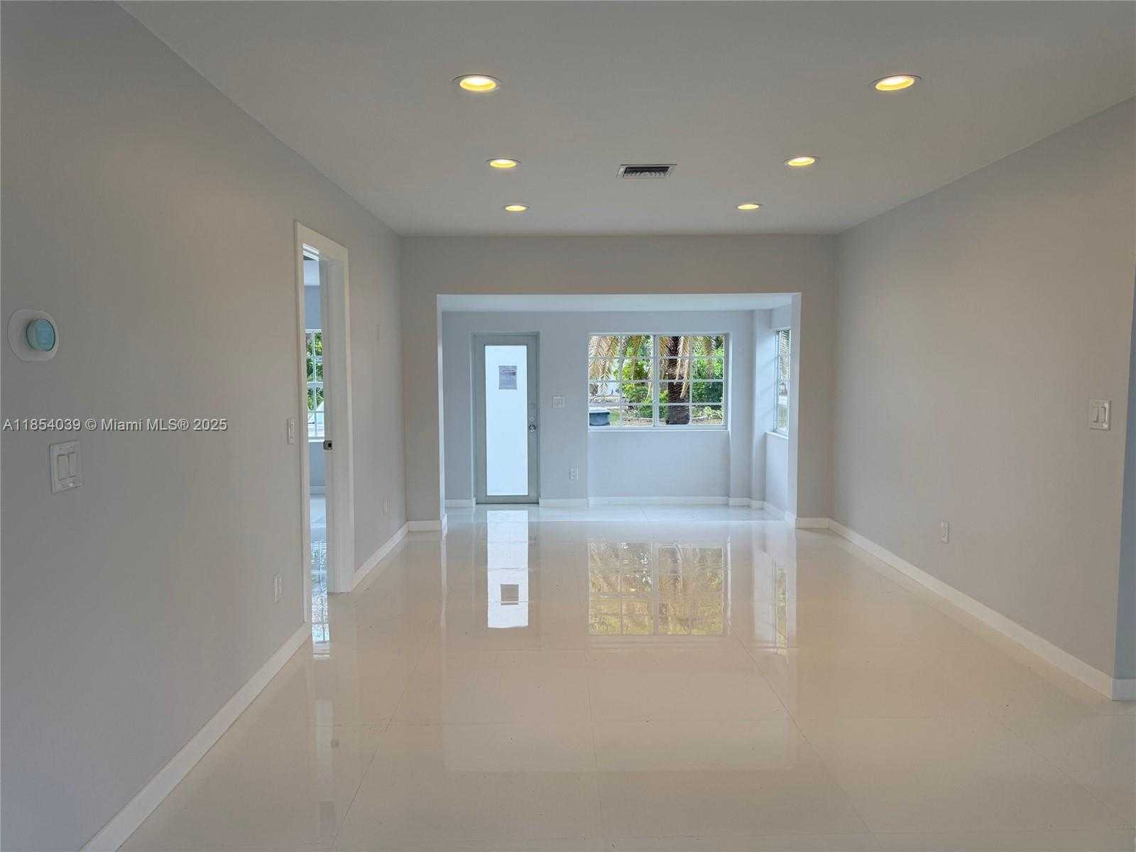Small Image of 1628 ARTHUR ST, Hollywood Number 15