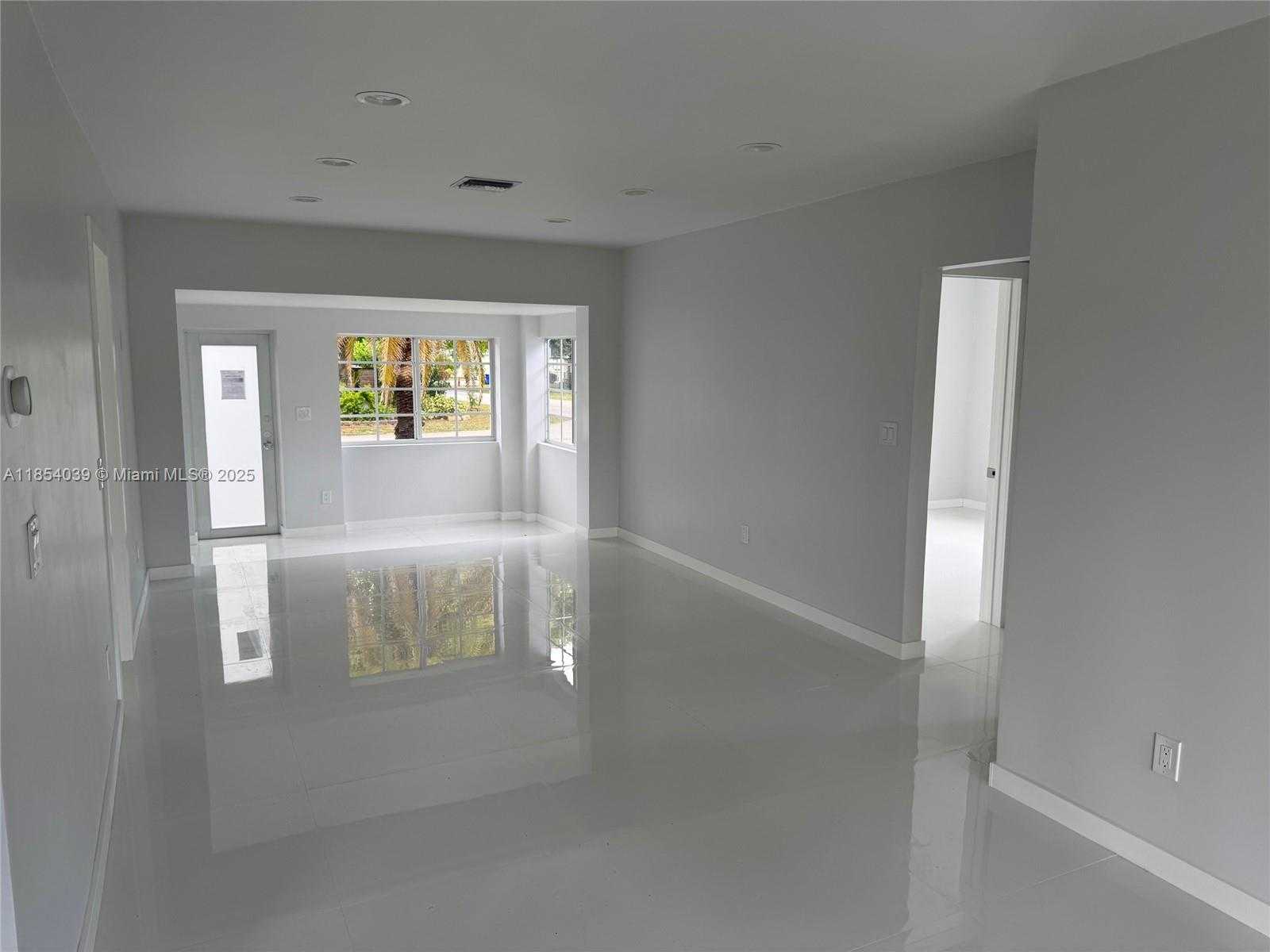 Small Image of 1628 ARTHUR ST, Hollywood Number 18