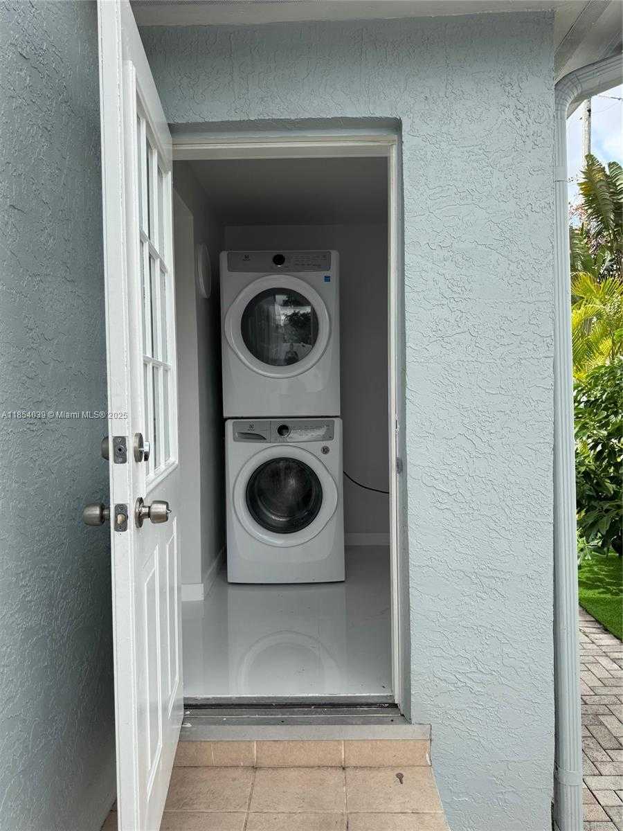 Small Image of 1628 ARTHUR ST, Hollywood Number 20