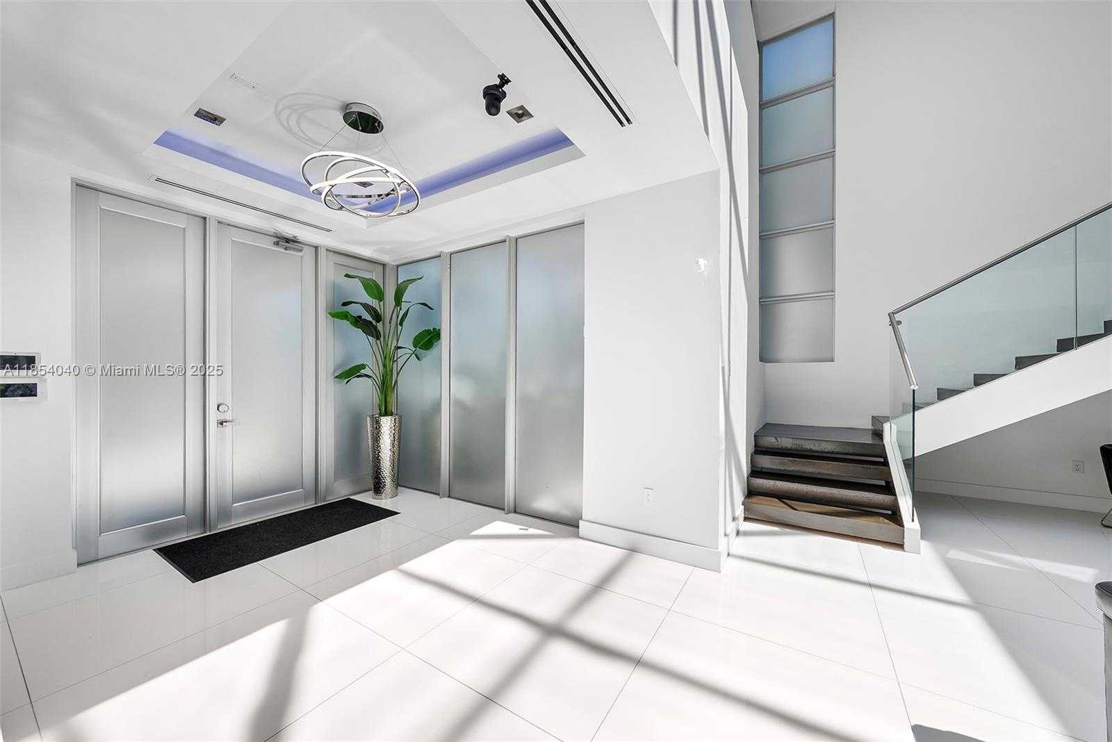 Small Image of 300 ROYAL PLAZA DR, Fort Lauderdale Number 10