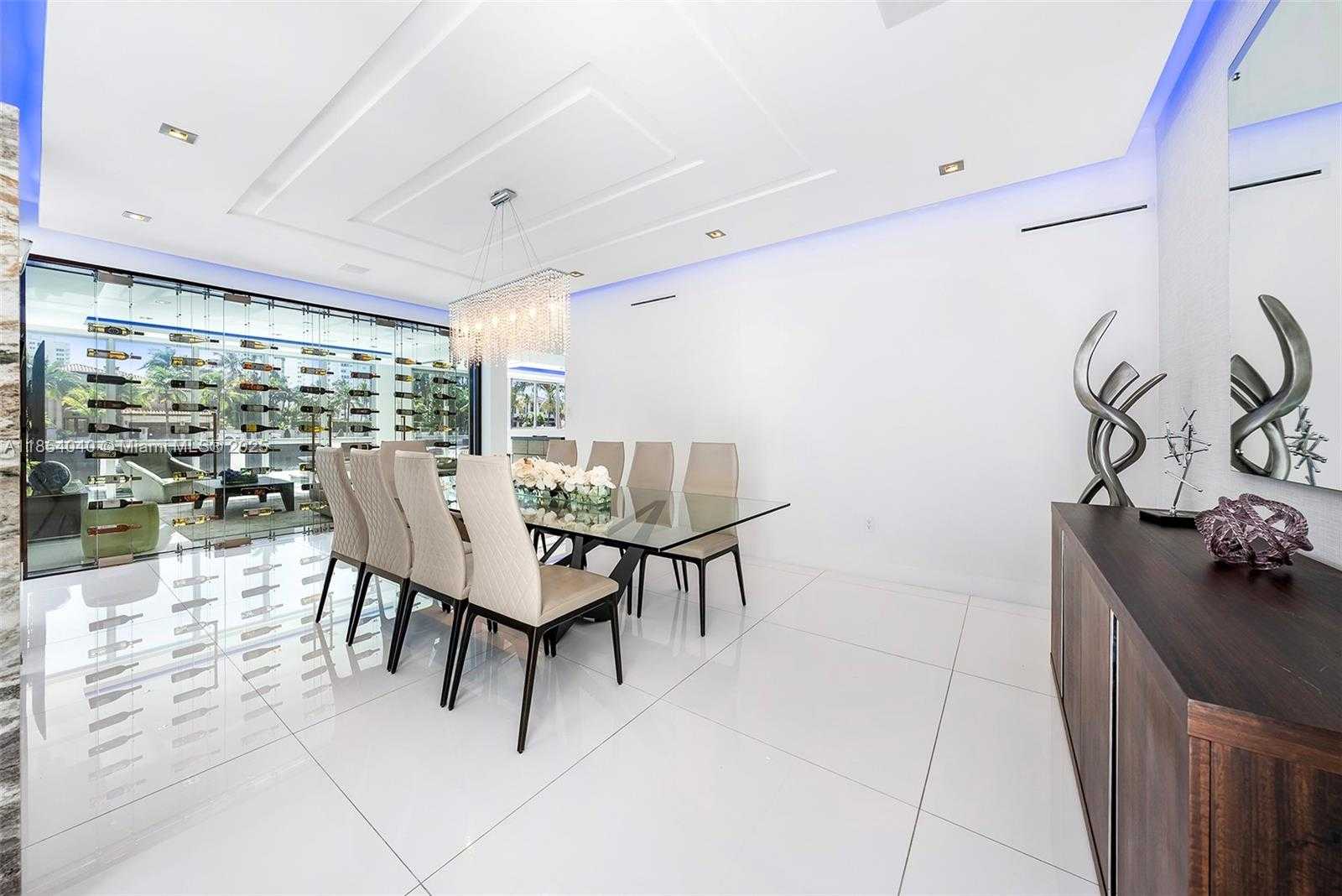 Small Image of 300 ROYAL PLAZA DR, Fort Lauderdale Number 14