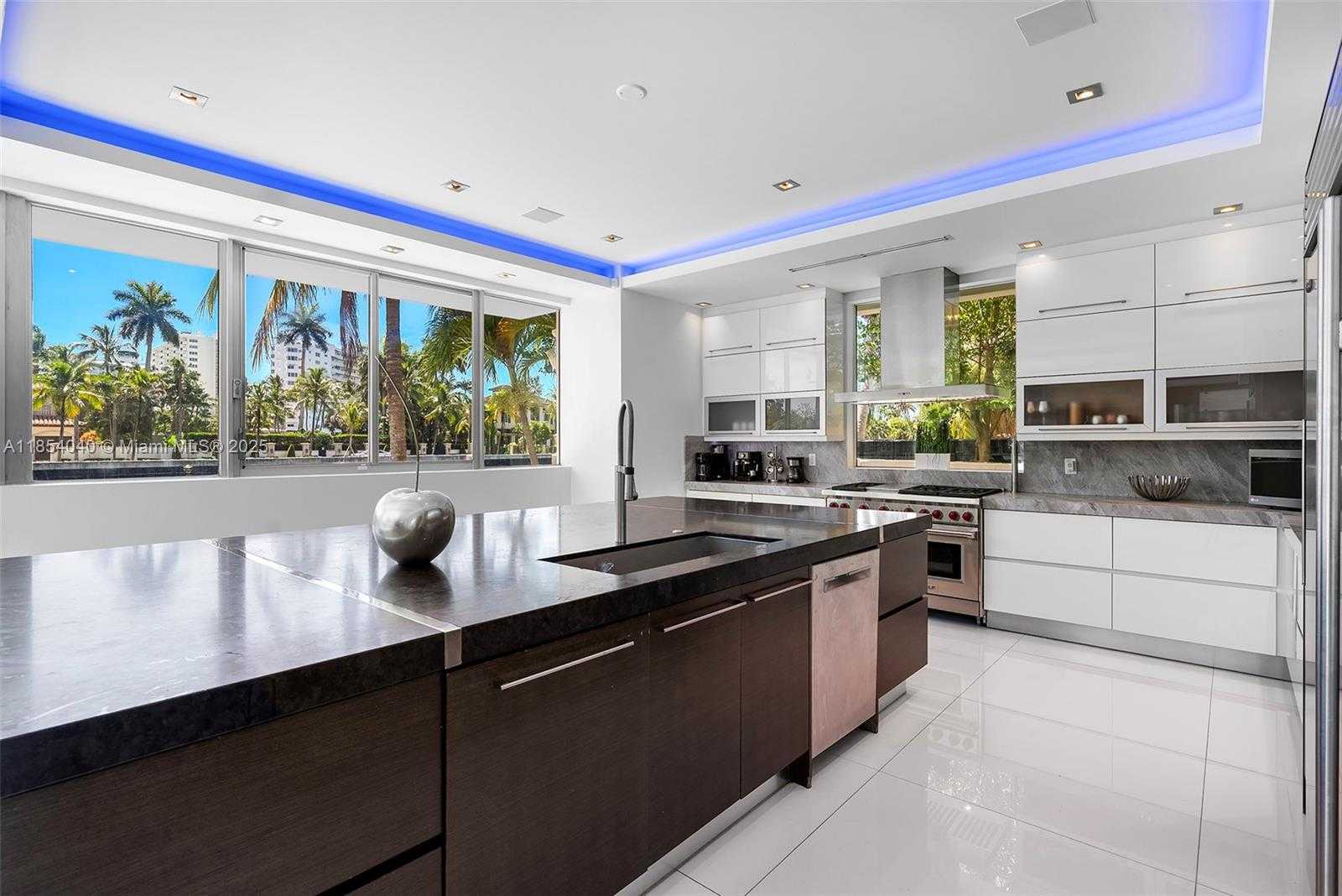 Small Image of 300 ROYAL PLAZA DR, Fort Lauderdale Number 29