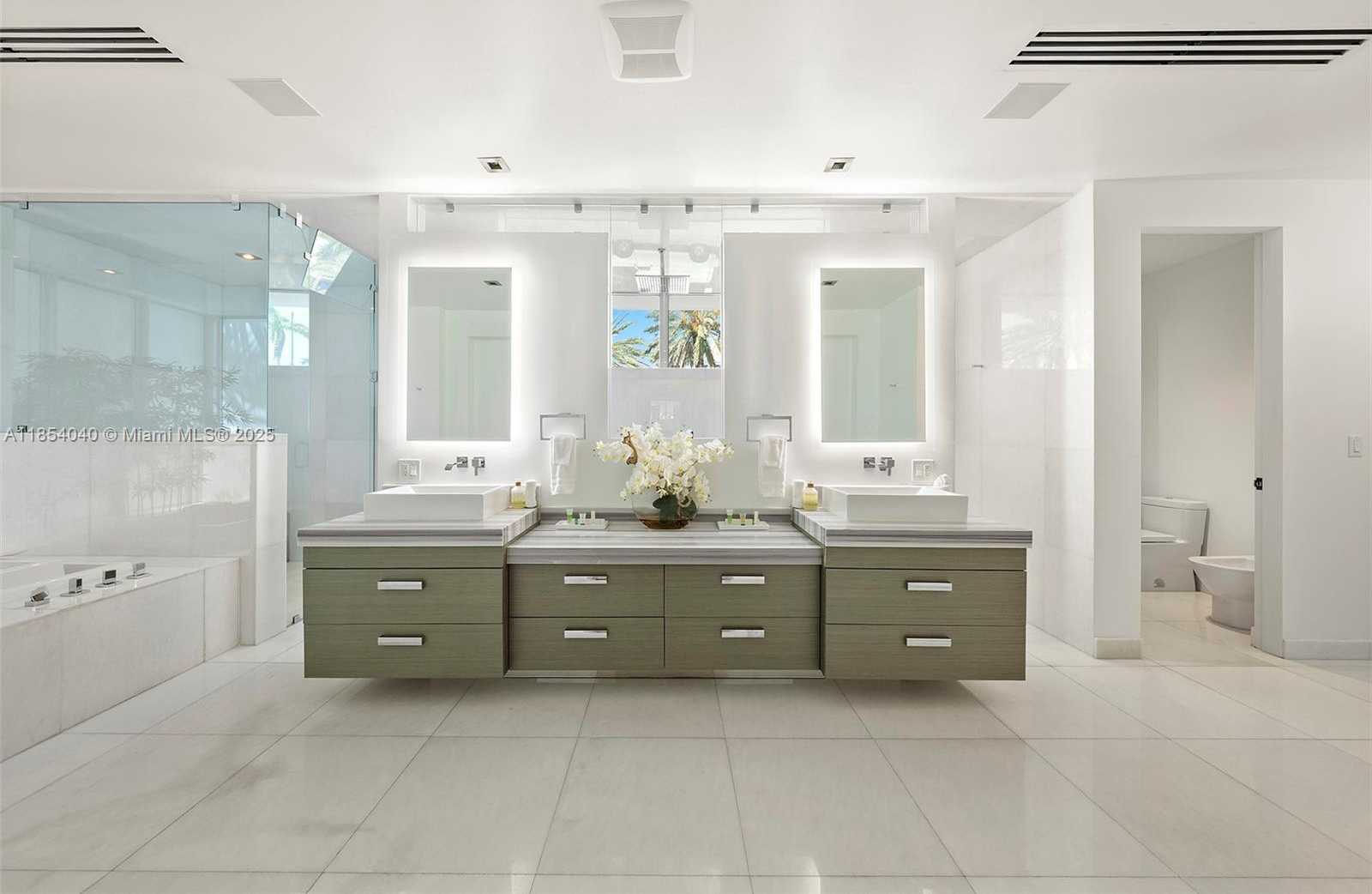 Small Image of 300 ROYAL PLAZA DR, Fort Lauderdale Number 59
