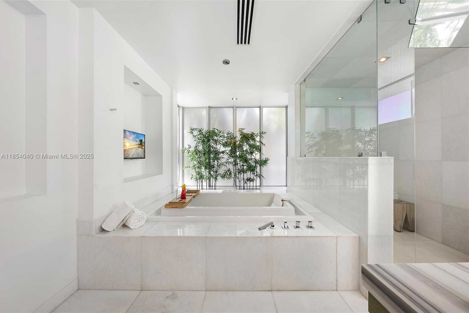 Small Image of 300 ROYAL PLAZA DR, Fort Lauderdale Number 63