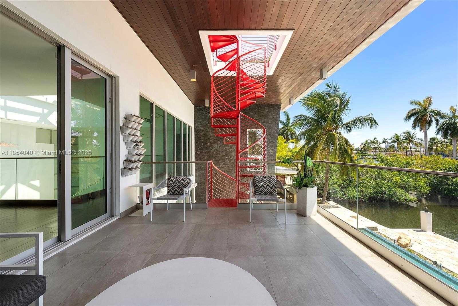 Small Image of 300 ROYAL PLAZA DR, Fort Lauderdale Number 66