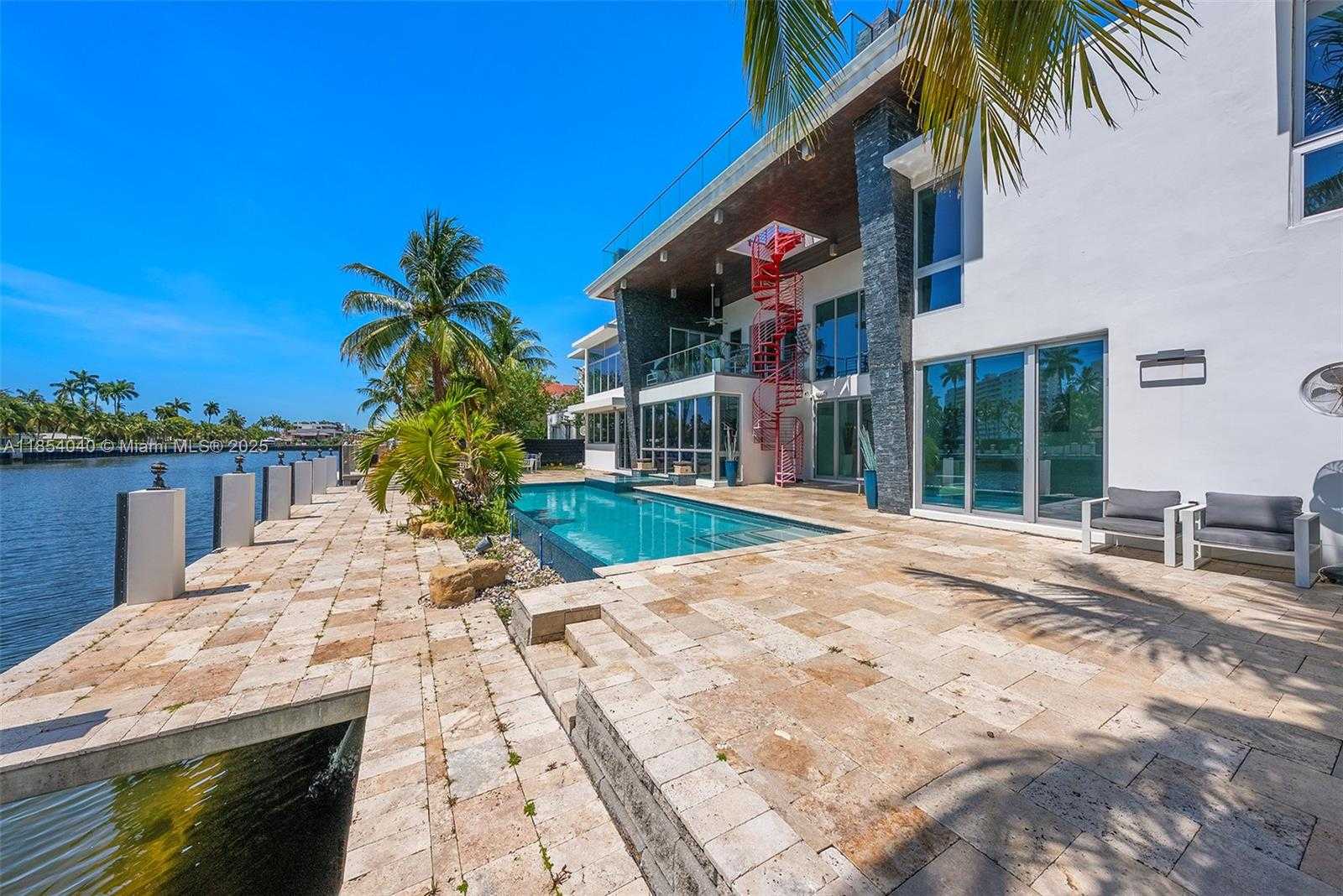 Small Image of 300 ROYAL PLAZA DR, Fort Lauderdale Number 70