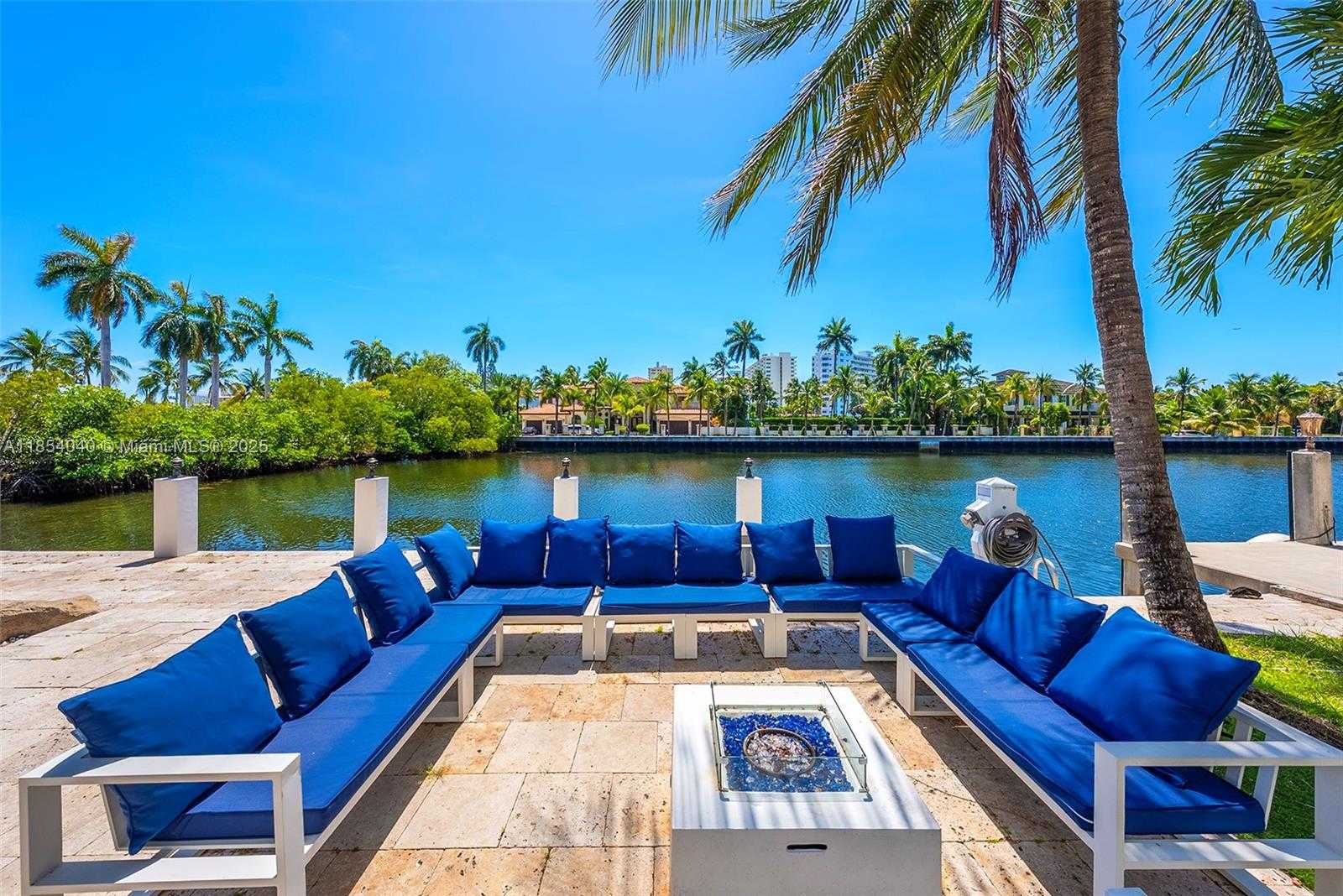 Small Image of 300 ROYAL PLAZA DR, Fort Lauderdale Number 74