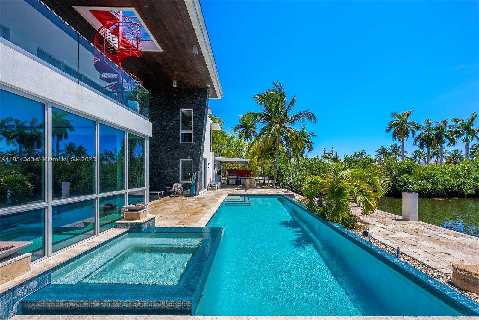 Small Image of 300 ROYAL PLAZA DR, Fort Lauderdale Number 75