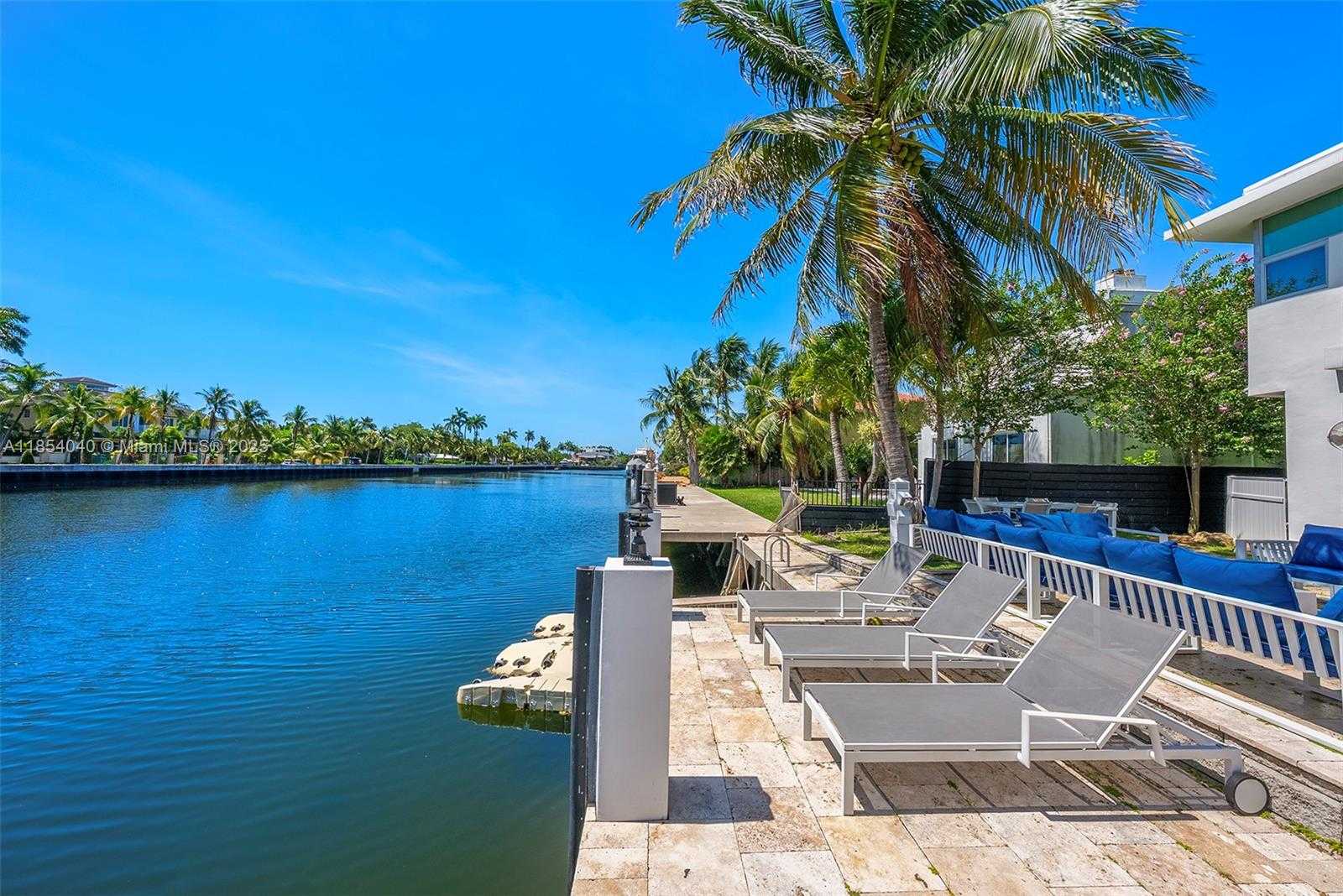 Small Image of 300 ROYAL PLAZA DR, Fort Lauderdale Number 76