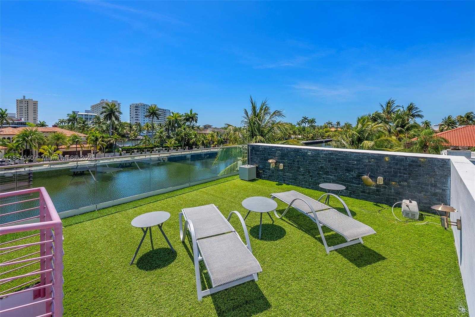 Small Image of 300 ROYAL PLAZA DR, Fort Lauderdale Number 79