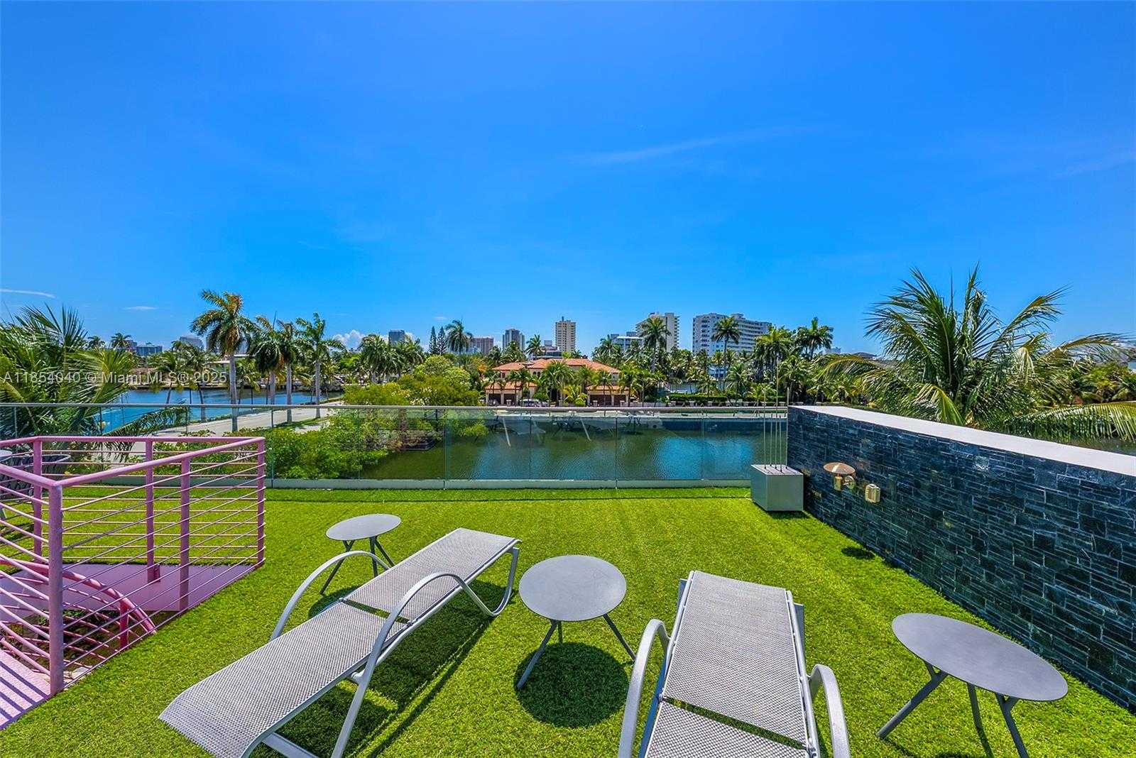 Small Image of 300 ROYAL PLAZA DR, Fort Lauderdale Number 80