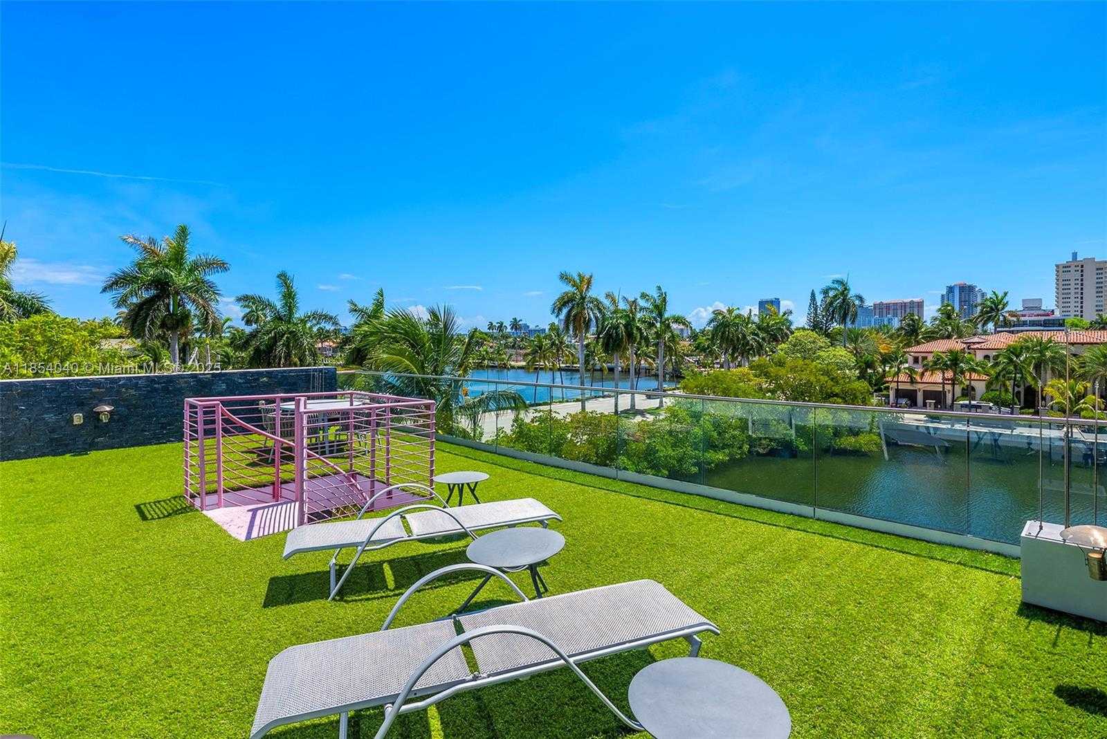 Small Image of 300 ROYAL PLAZA DR, Fort Lauderdale Number 81