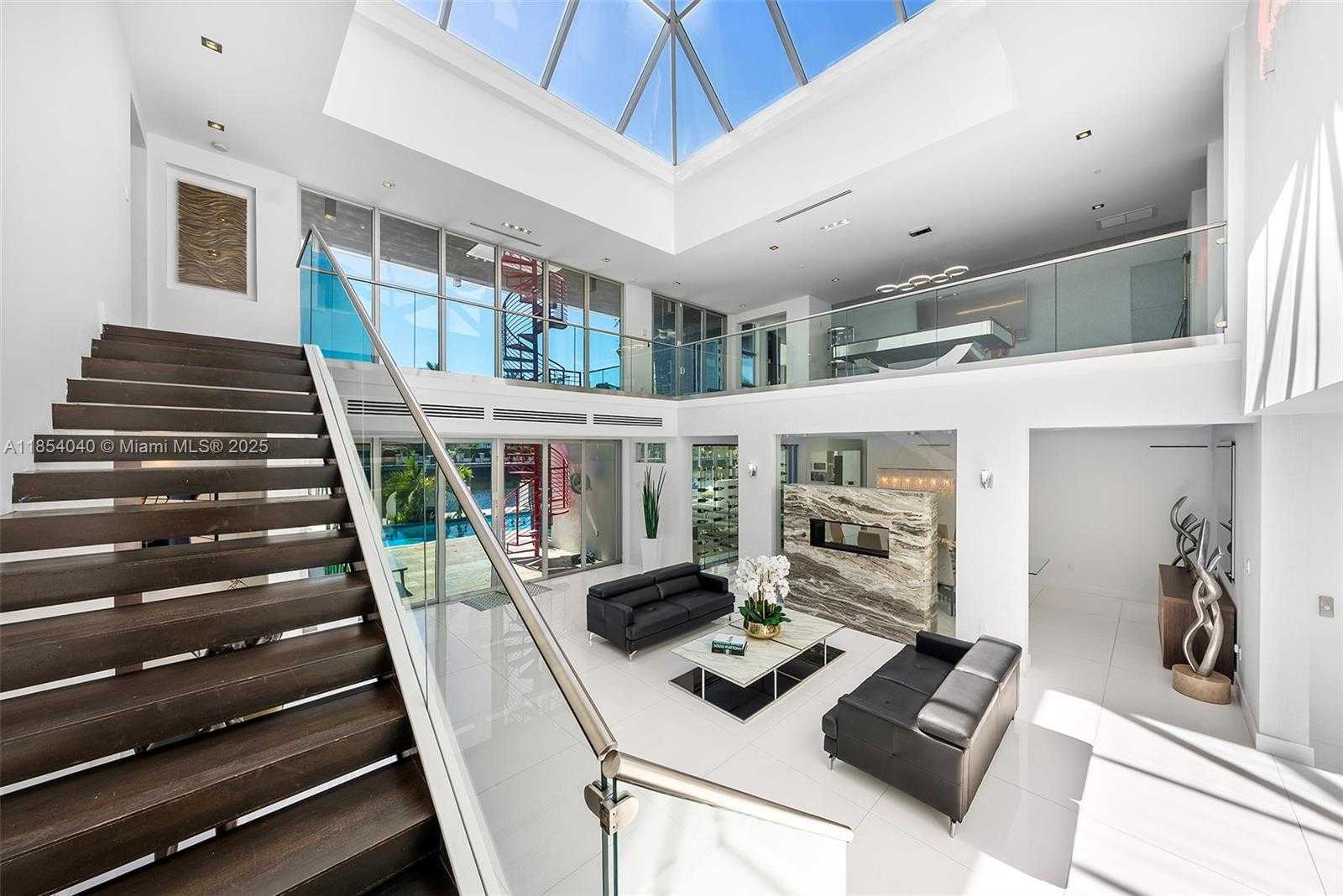 Small Image of 300 ROYAL PLAZA DR, Fort Lauderdale Number 9