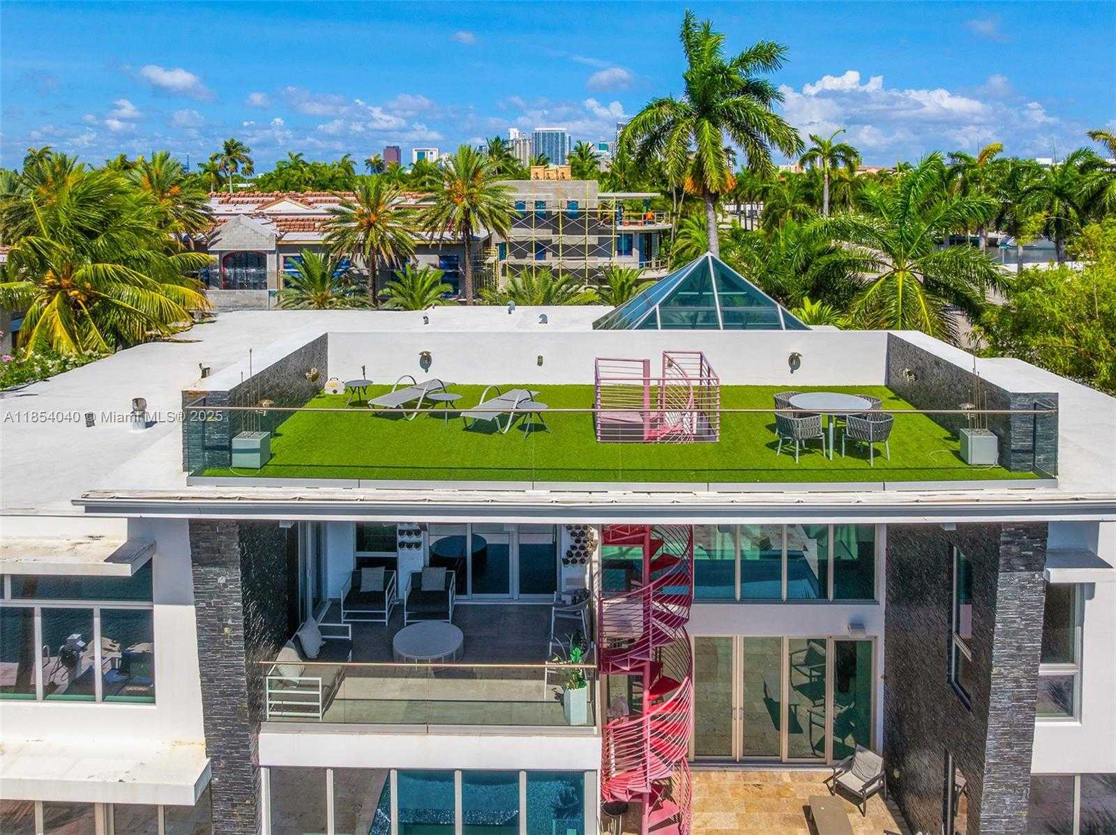 Small Image of 300 ROYAL PLAZA DR, Fort Lauderdale Number 95