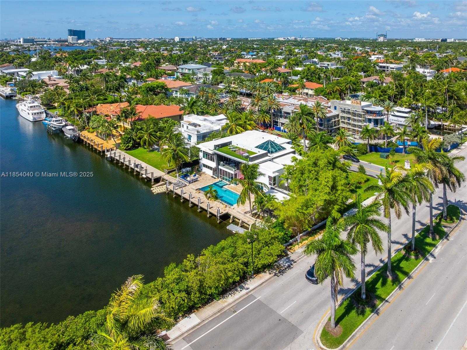 Small Image of 300 ROYAL PLAZA DR, Fort Lauderdale Number 99