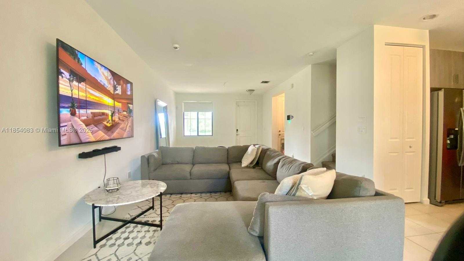 Small Image of 3525 NORTH WEST 1ST ST, Pompano Beach Number 4