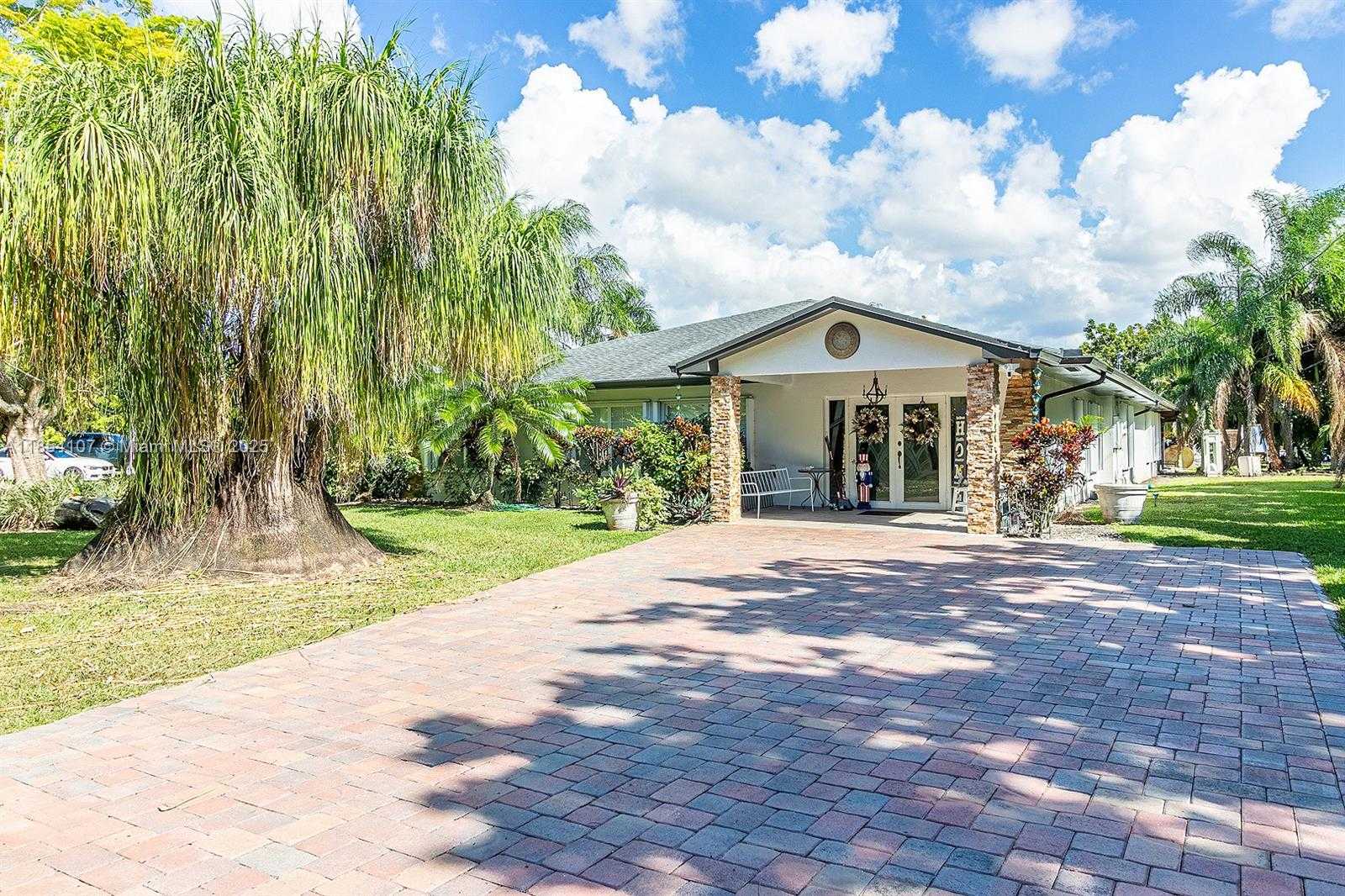 Small Image of 23905 SOUTH WEST 167TH AVE, Homestead Number 37