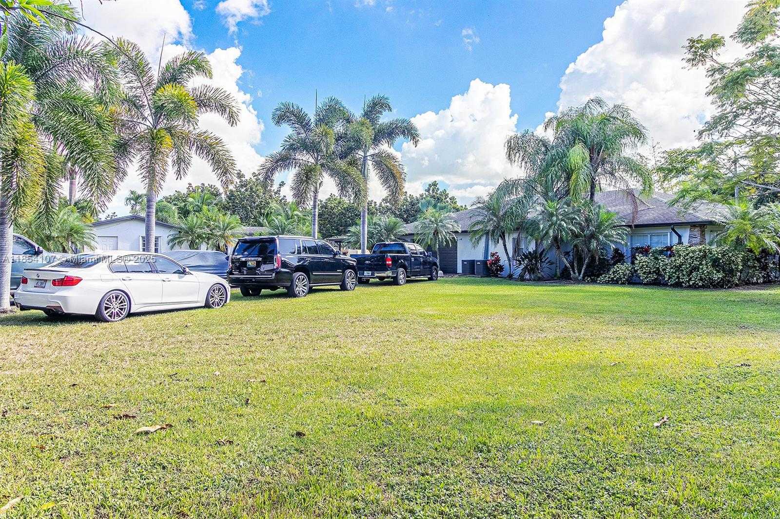 Small Image of 23905 SOUTH WEST 167TH AVE, Homestead Number 81
