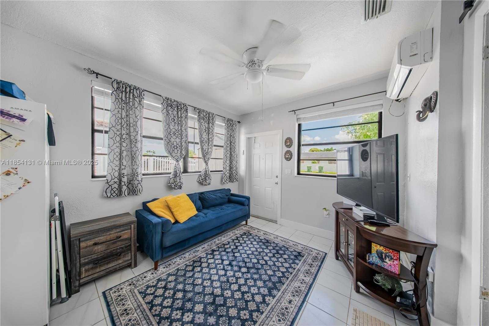 Small Image of 7605 WEST 6TH AVE, Hialeah Number 27