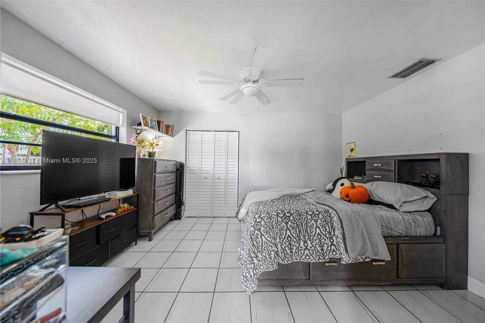 Small Image of 7605 WEST 6TH AVE, Hialeah Number 29