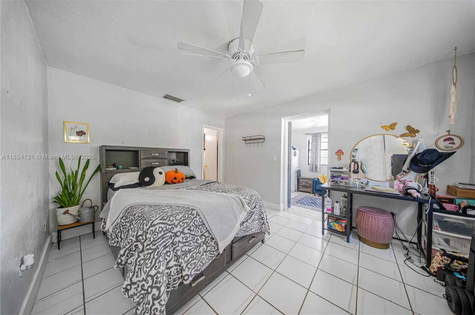 Small Image of 7605 WEST 6TH AVE, Hialeah Number 31