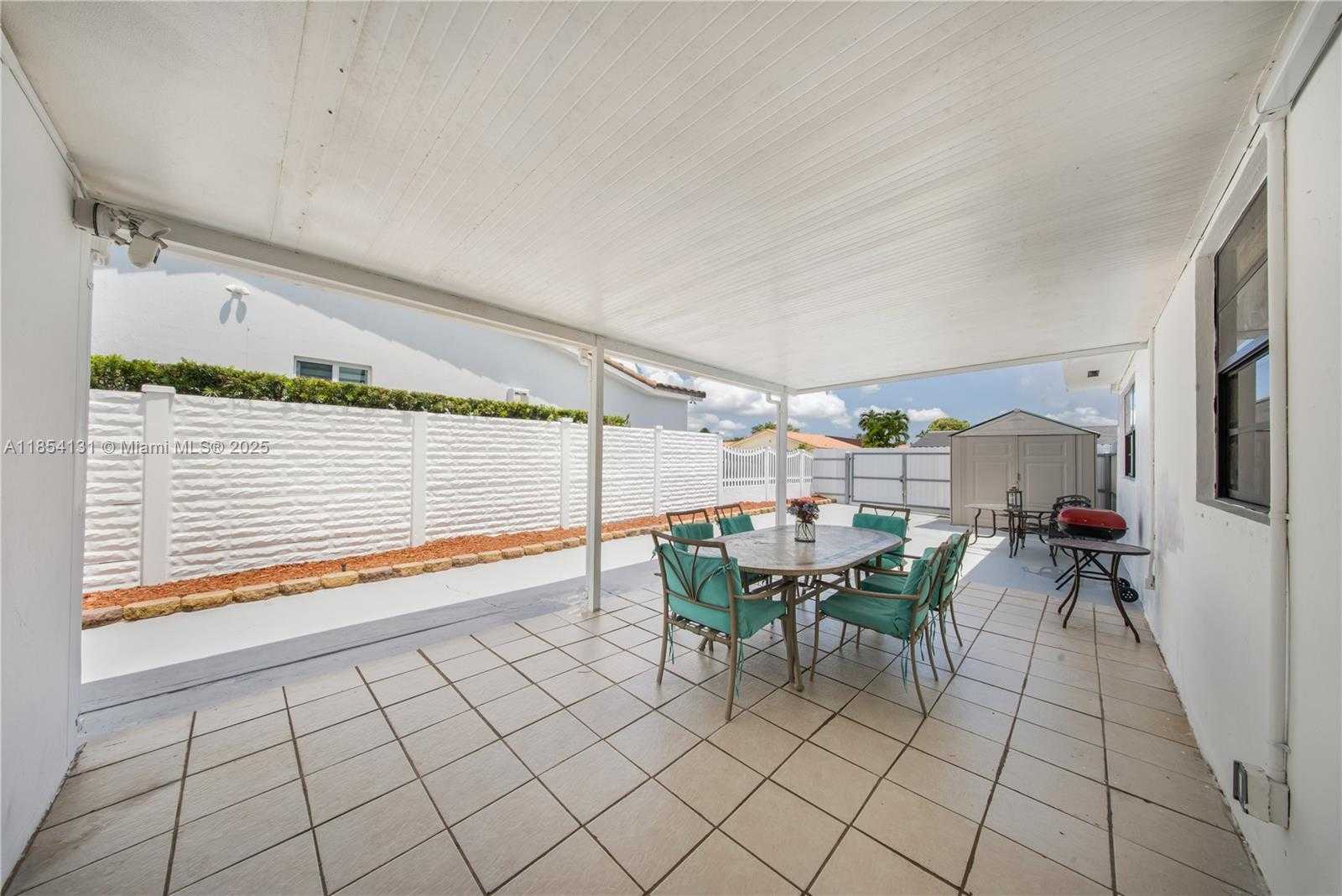 Small Image of 7605 WEST 6TH AVE, Hialeah Number 36