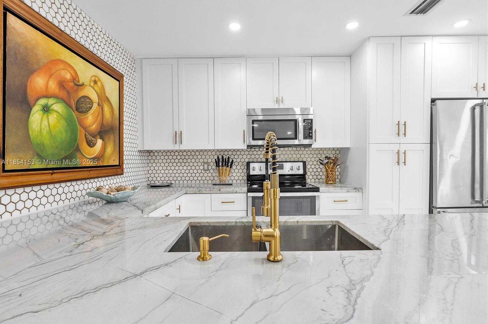 Small Image of 3375 NORTH EAST 20TH AVE, Oakland Park Number 10