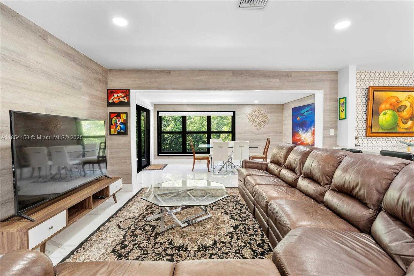 Small Image of 3375 NORTH EAST 20TH AVE, Oakland Park Number 11