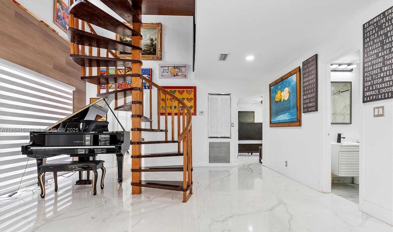 Small Image of 3375 NORTH EAST 20TH AVE, Oakland Park Number 14