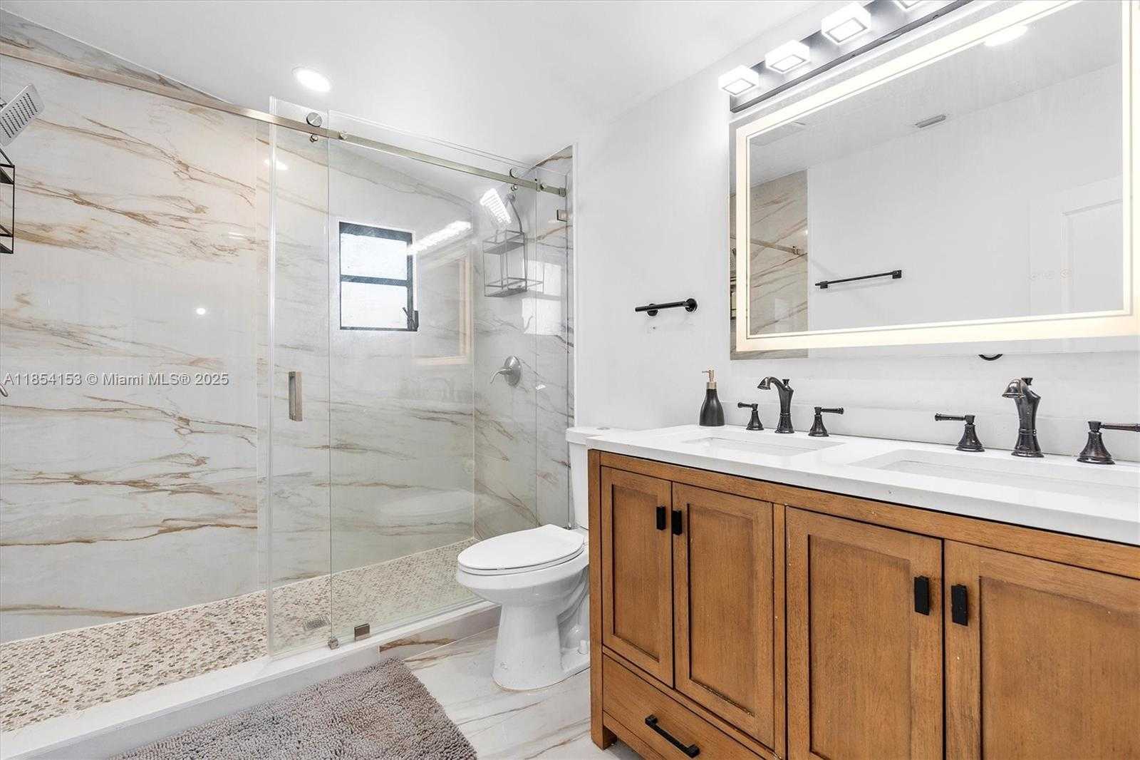 Small Image of 3375 NORTH EAST 20TH AVE, Oakland Park Number 22