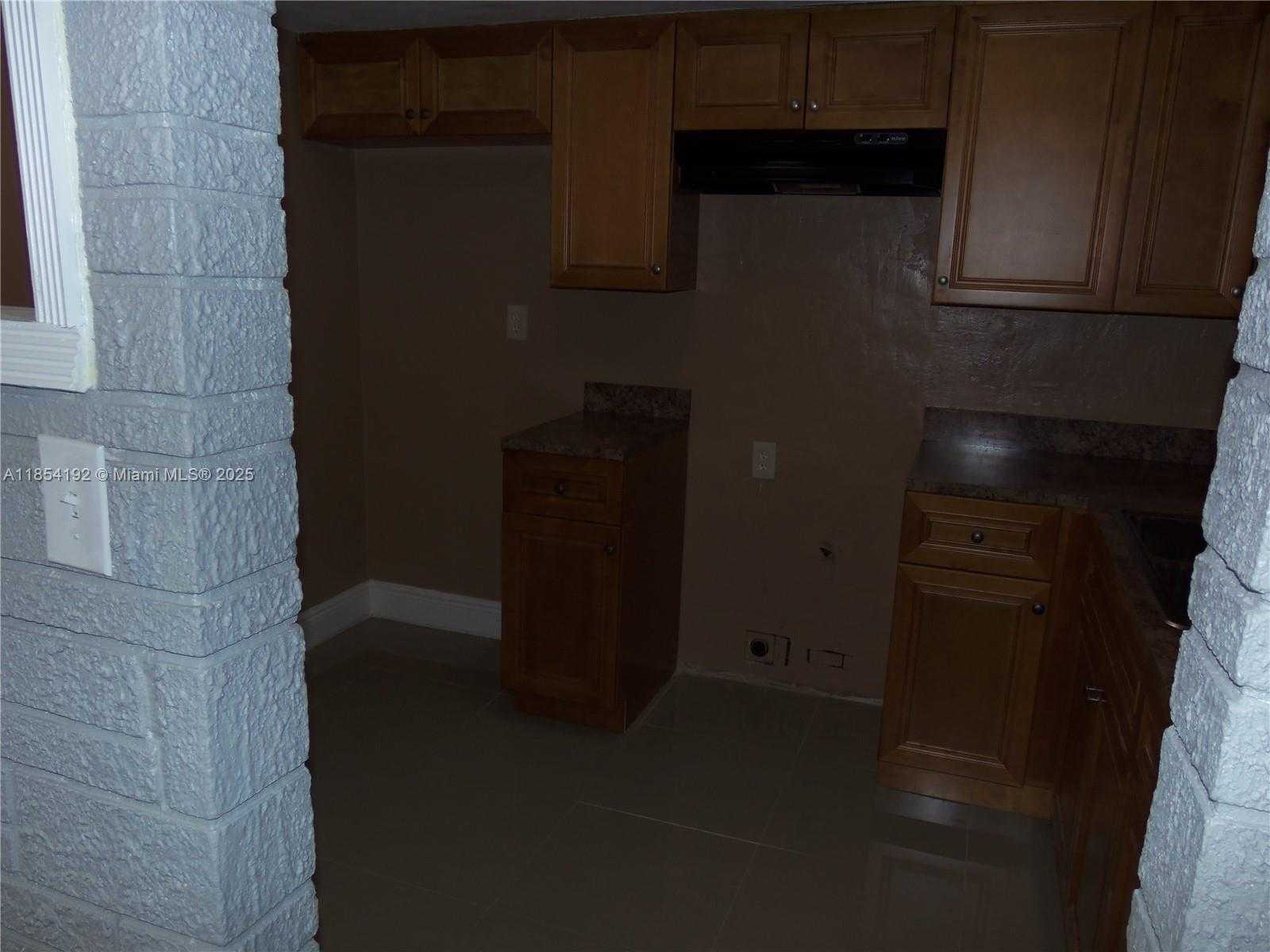 Small Image of 5960 NORTH WEST 16TH CT, Sunrise Number 10