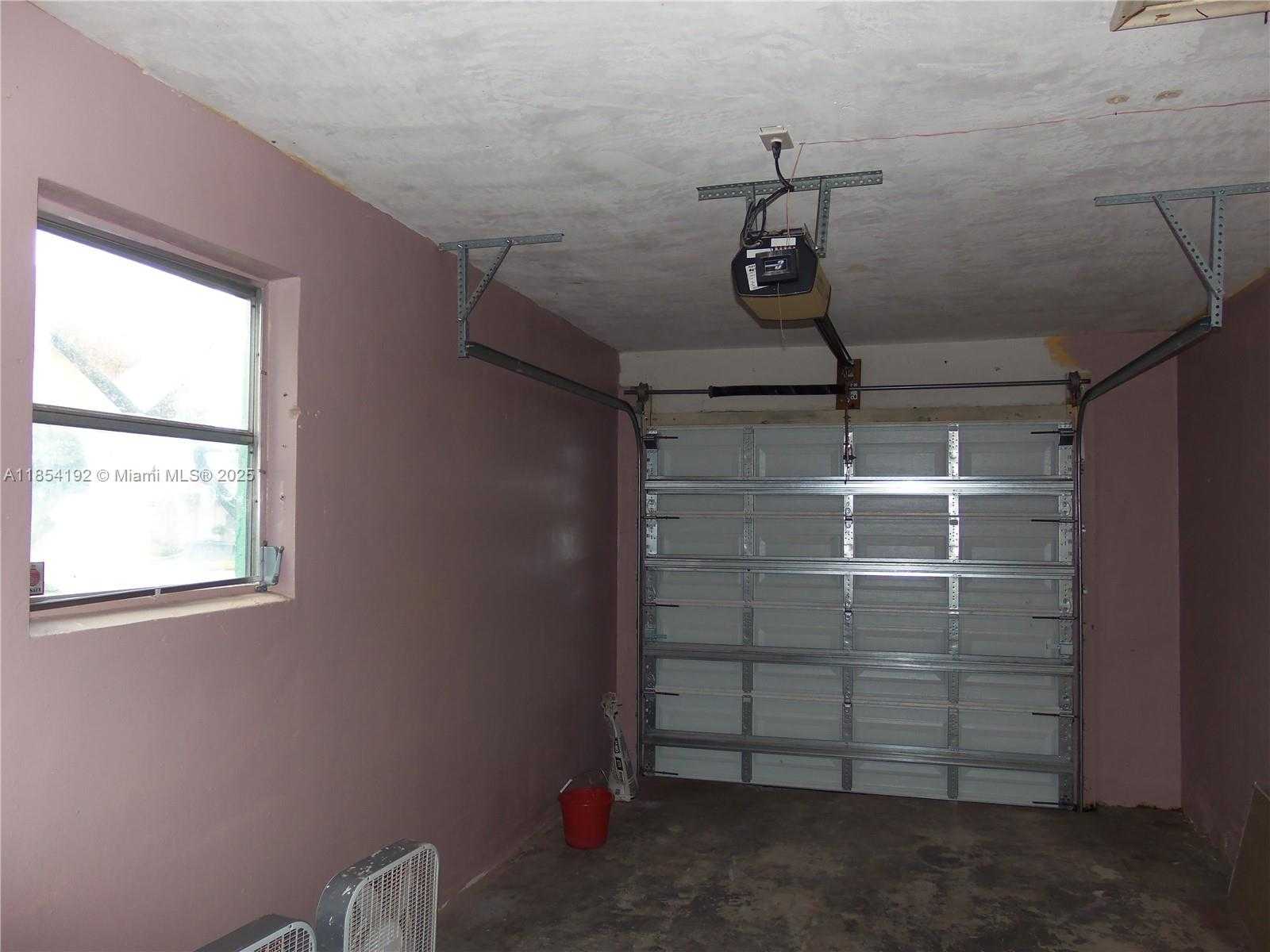 Small Image of 5960 NORTH WEST 16TH CT, Sunrise Number 17