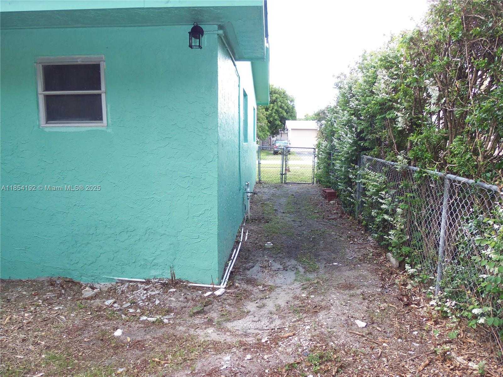 Small Image of 5960 NORTH WEST 16TH CT, Sunrise Number 18