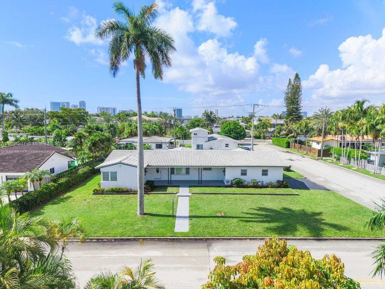 Small Image of 1150 ADAMS ST, Hollywood Number 27