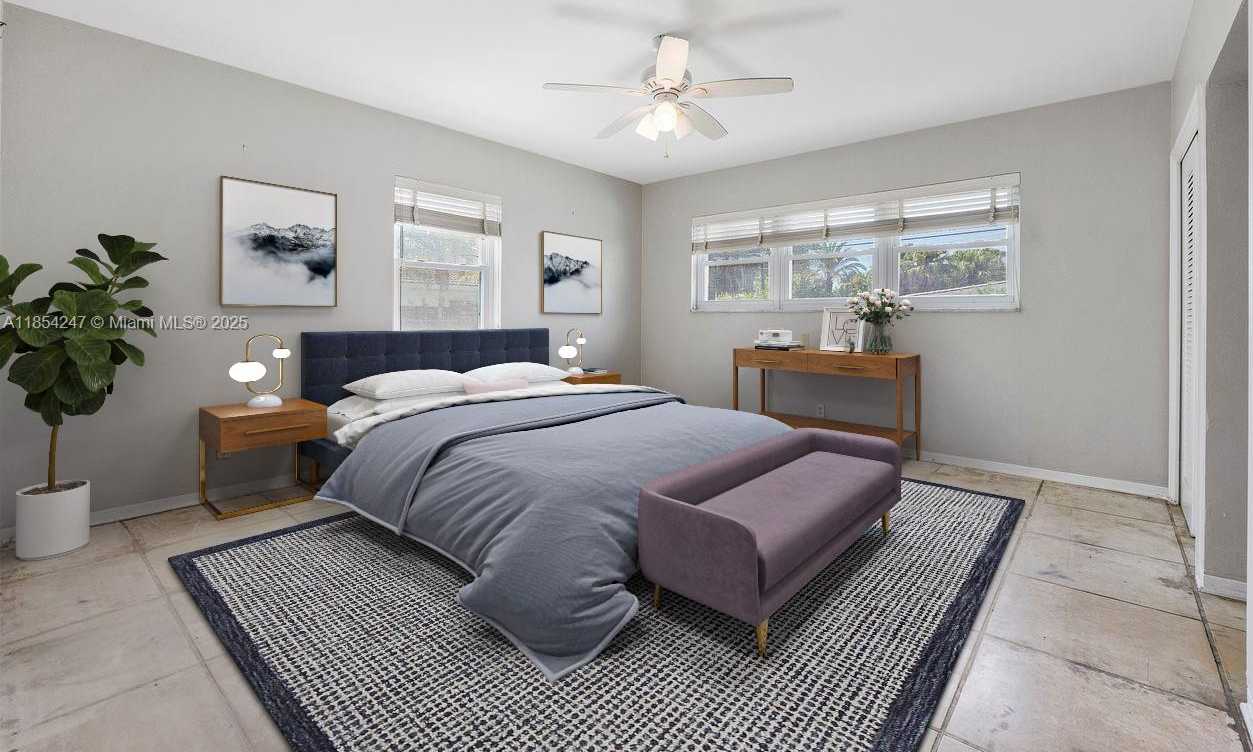 Small Image of 1150 ADAMS ST, Hollywood Number 4