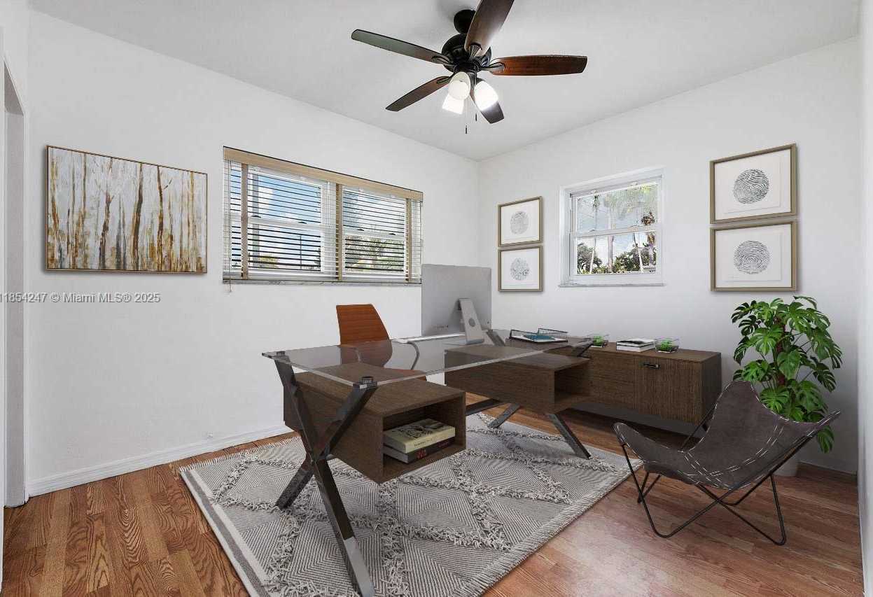 Small Image of 1150 ADAMS ST, Hollywood Number 5
