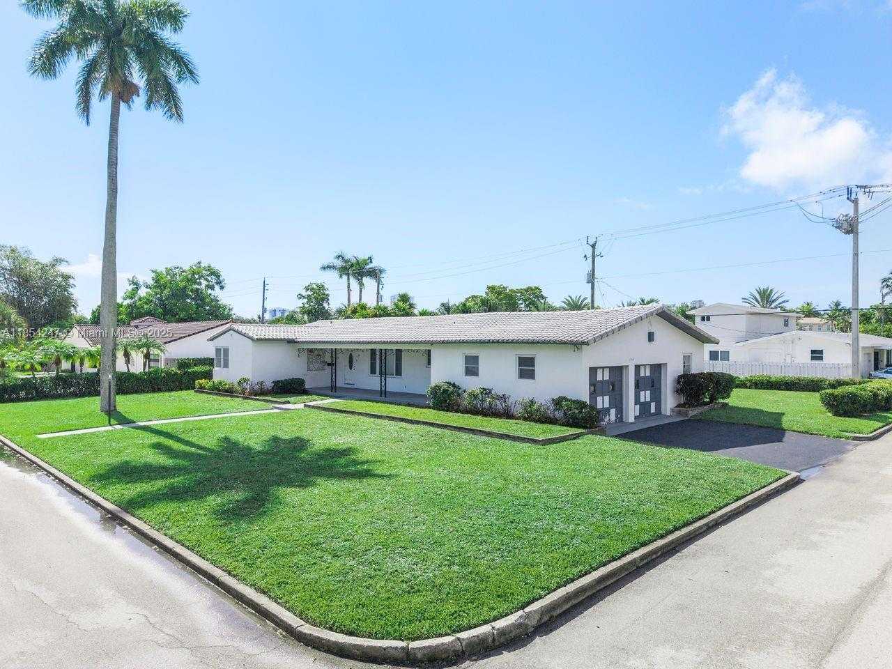 Small Image of 1150 ADAMS ST, Hollywood Number 7