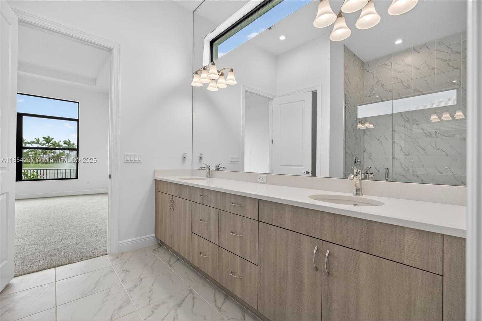 Small Image of 9594 ST GERMAIN DR, Palm Beach Gardens Number 32