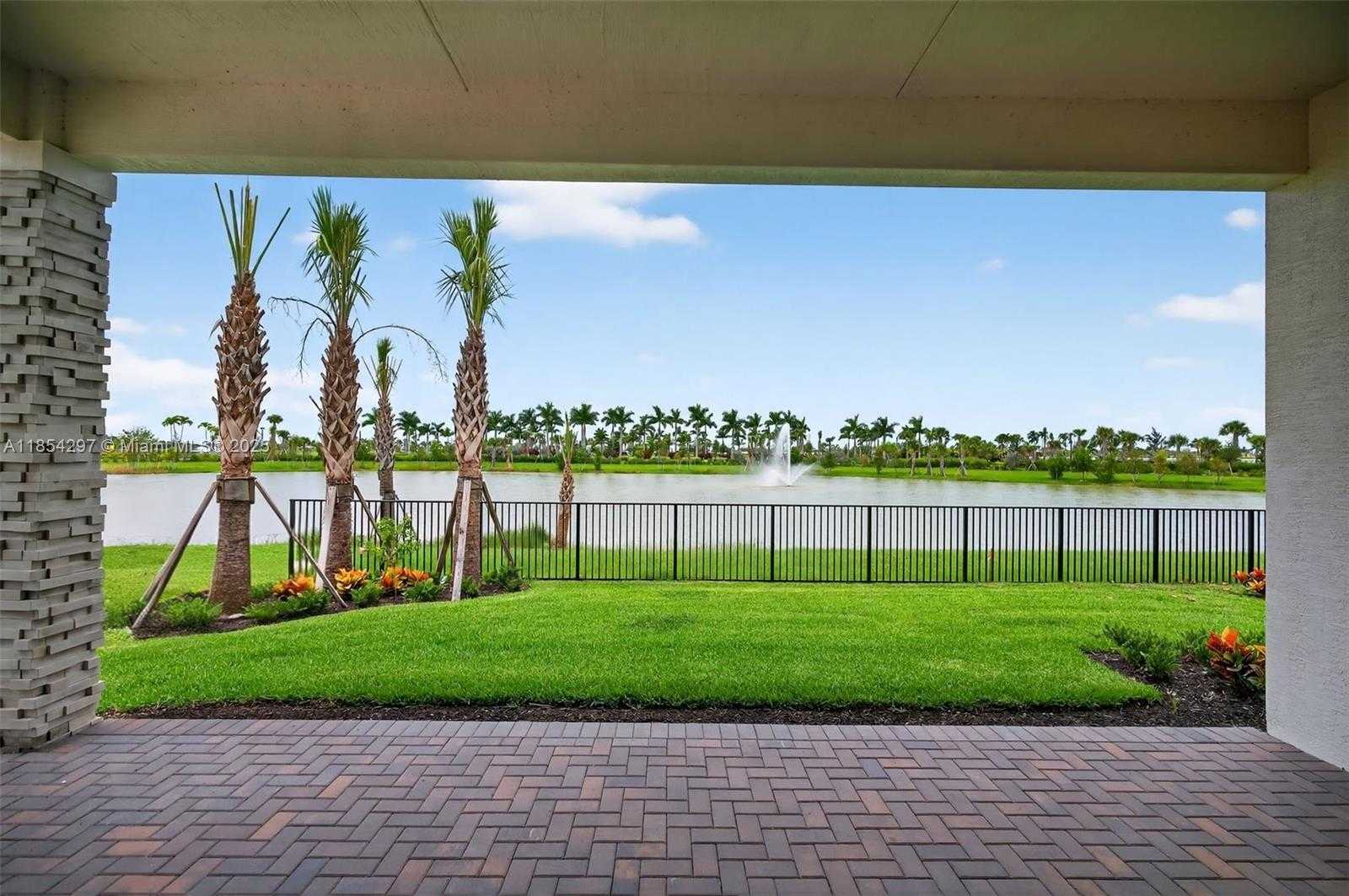 Small Image of 9594 ST GERMAIN DR, Palm Beach Gardens Number 40