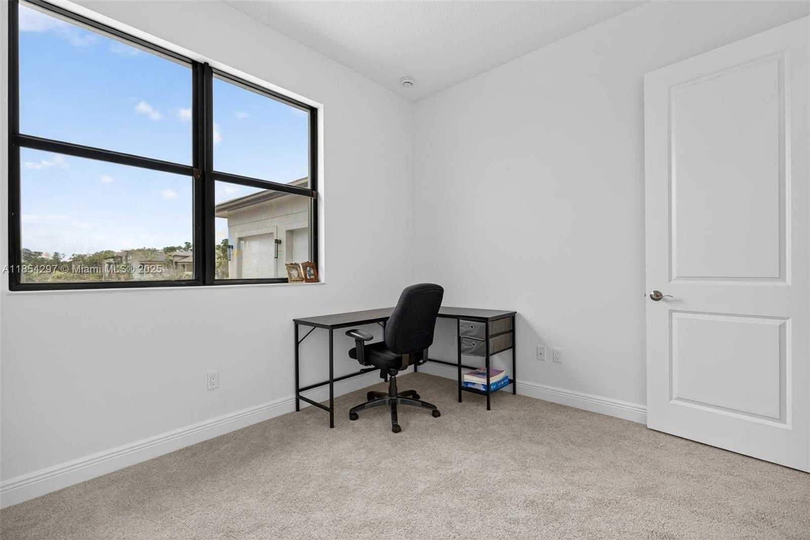 Small Image of 9594 ST GERMAIN DR, Palm Beach Gardens Number 6