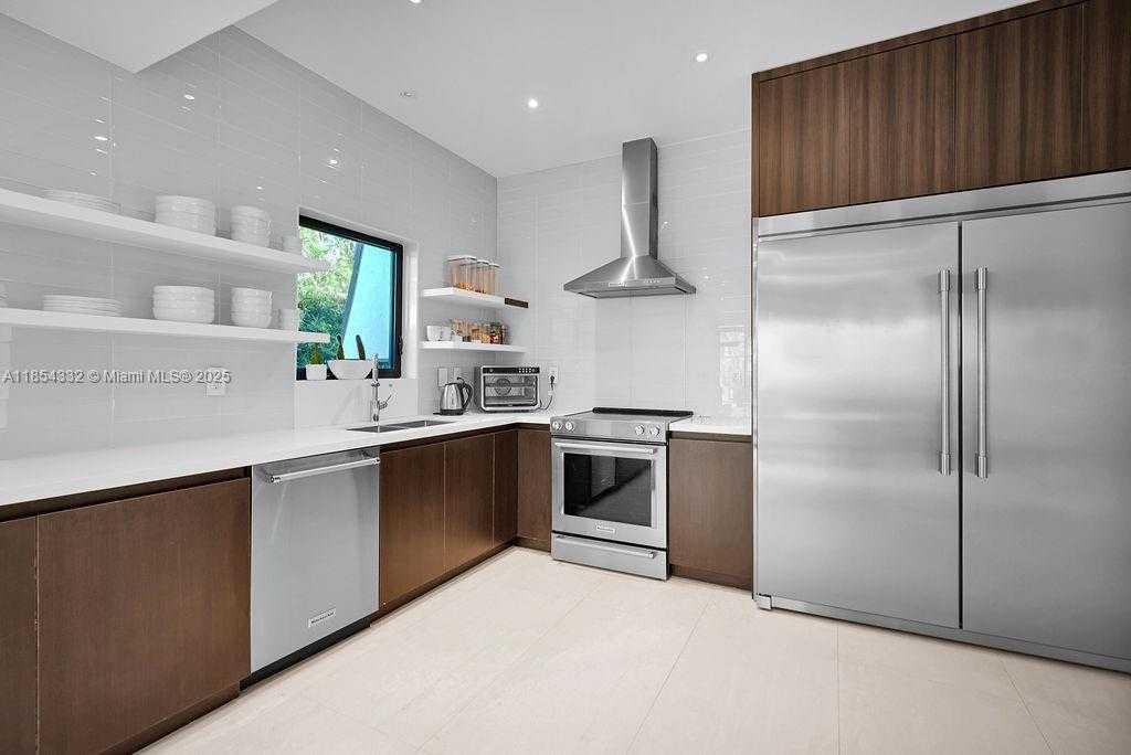 Small Image of 919 NORTH NORTHLAKE DR, Hollywood Number 26