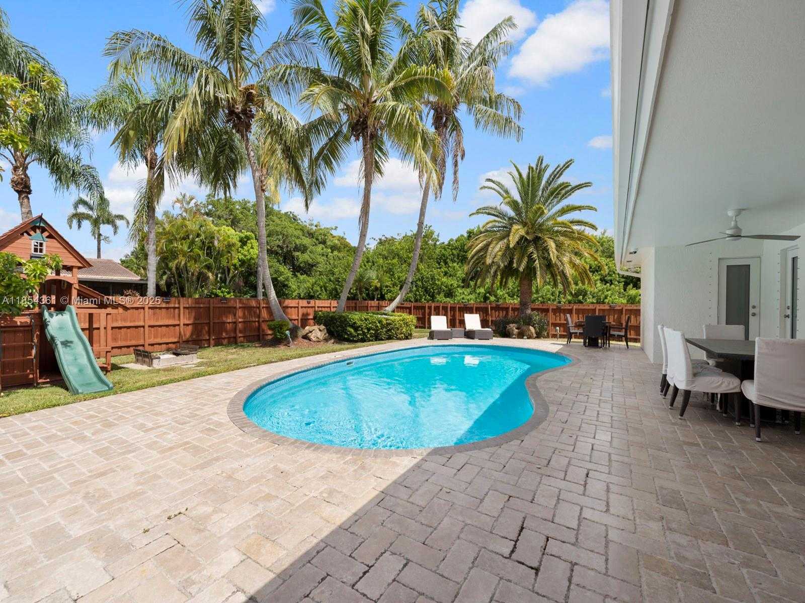 Small Image of 17222 SOUTH WEST 88TH AVE, Palmetto Bay Number 33